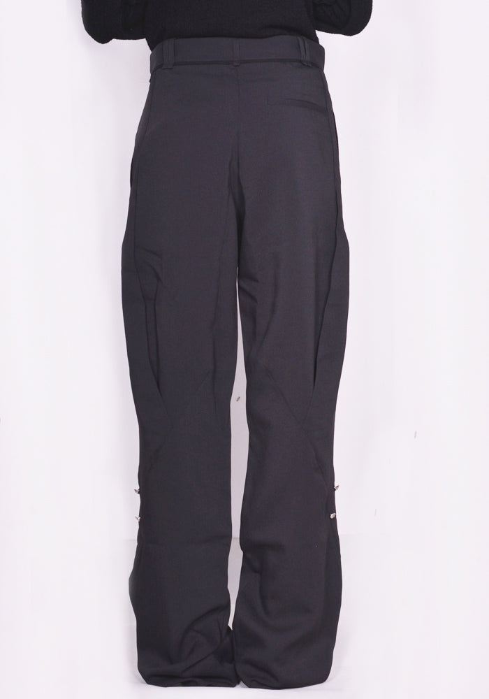 KIKO KOSTADINOV HINA PLEAT TROUSER CROW BLACK FW23 | DOSHABURI Shop