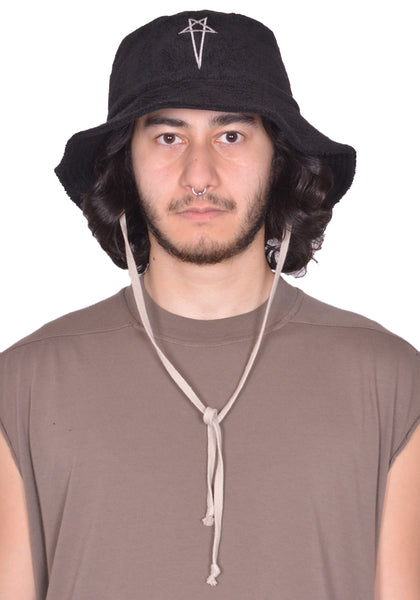 RICK OWENS MEN KNITTED BEACH HAT BLACK SS25 | DOSHABURI Online Shop